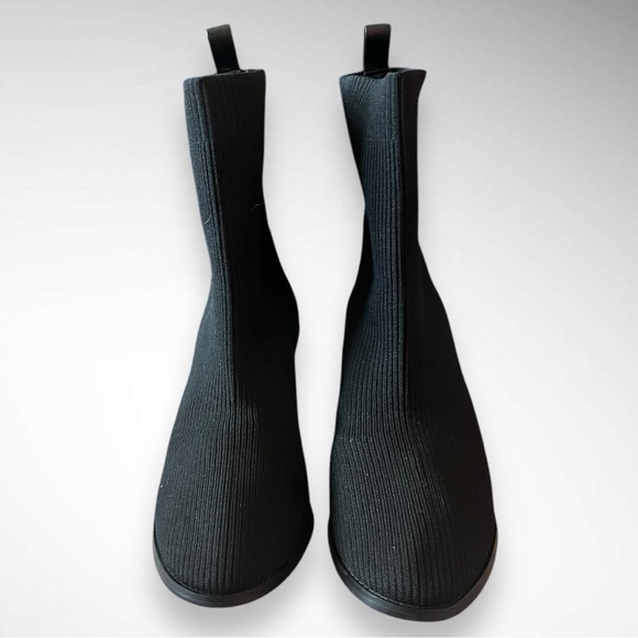 L'AMOUR DES PIEDS Picarus Black Stretch Knit Bootie With Heel Size 7 | EUC - Picture 2 of 8